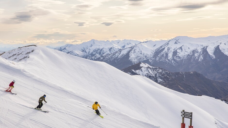 Coronet Peak - ski Queenstown