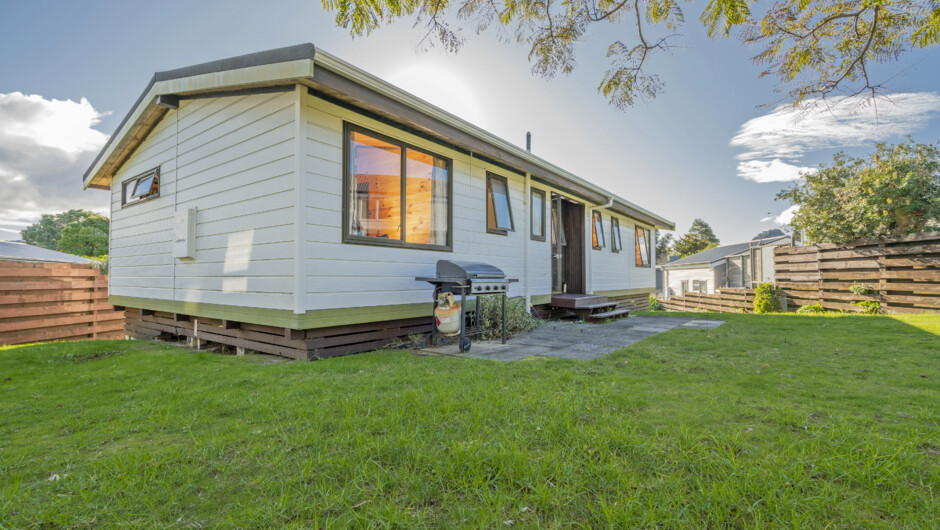 Retro Revival - Pauanui Holiday Home