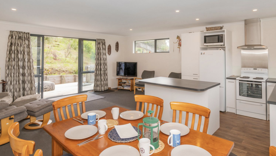 Manuka Lodge – Tairua Holiday Home