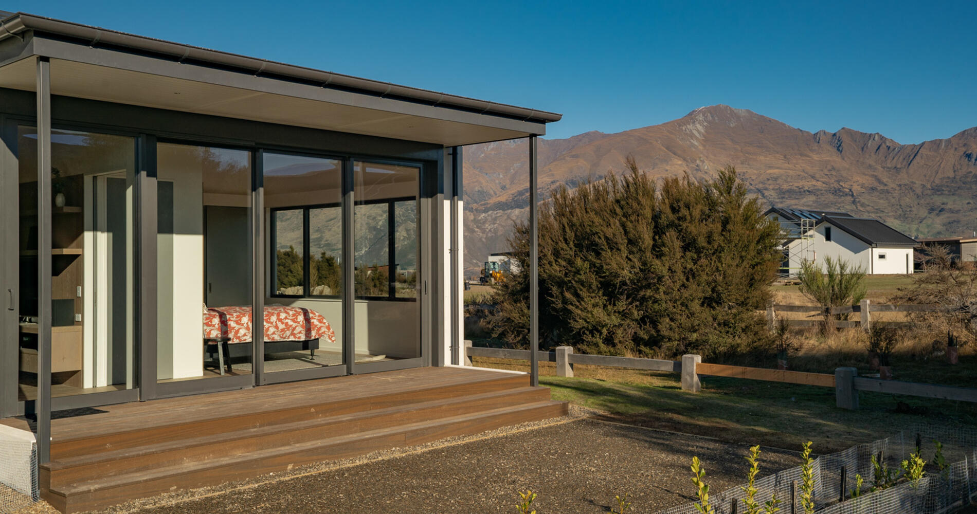 Bull Ridge Escape - Wanaka Holiday Home 