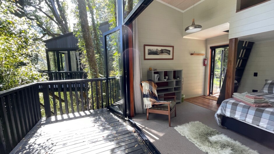 The additional sleep room treehouse, allows for even more space options for guests.