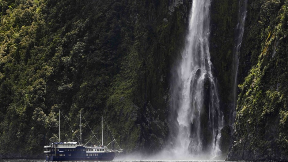 Milford Sound Day Cruise ex Queenstown