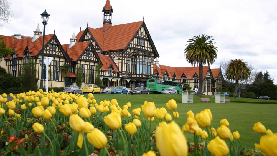 Rotorua : The old bath house