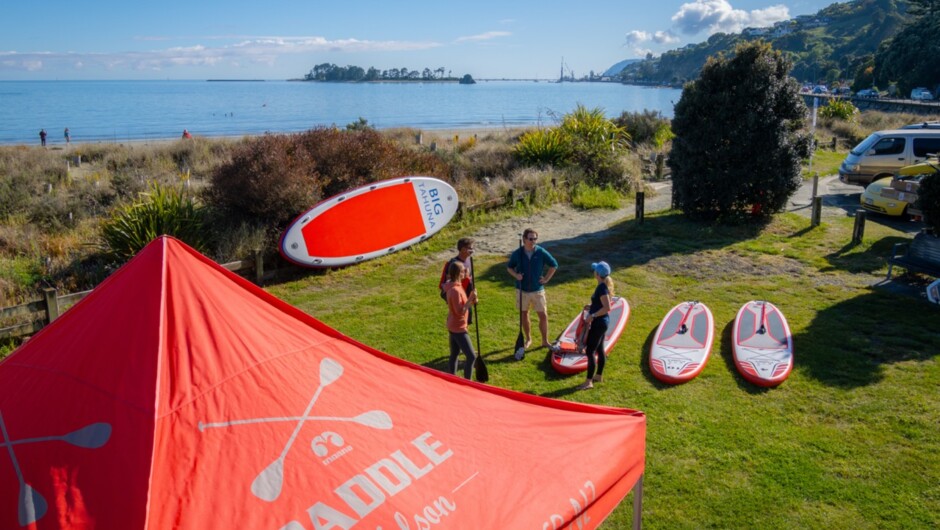 Paddle Nelson's base is located right on Tāhunanui Beach.