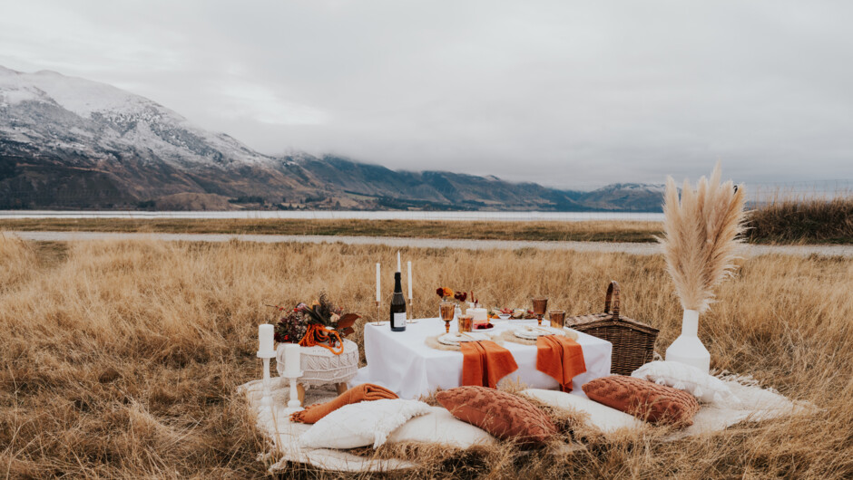 A dreamy picnic in Queenstown for just the two of you.