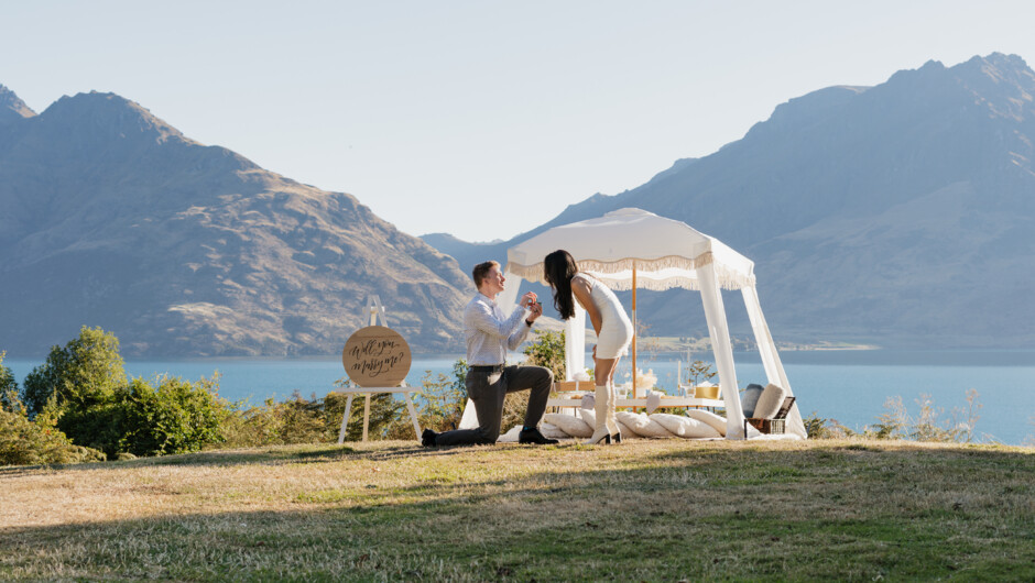 Pop the question amidst the most breathtaking locations around Queenstown.