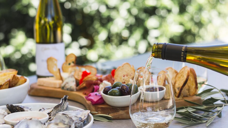 Accompany your wine tasting with a selection of small plates & cheese platters in our Cellar Door.