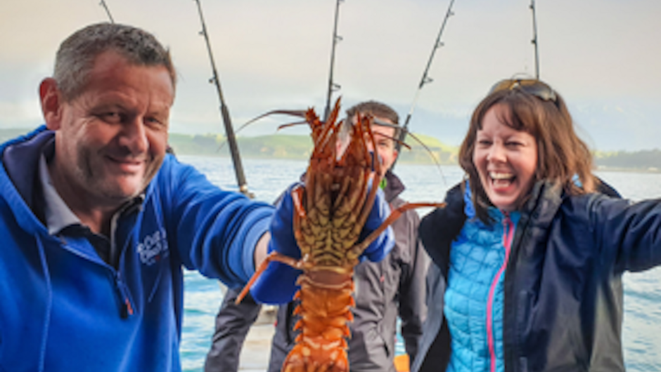 Join skipper Malcolm from Top Catch Charters for a two-hour fishing trip on the beautiful Kaikōura coast