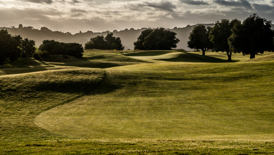 Ōhope Beach Golf Links club house greens