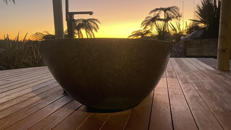 Tui Lodge has its own double stone bath