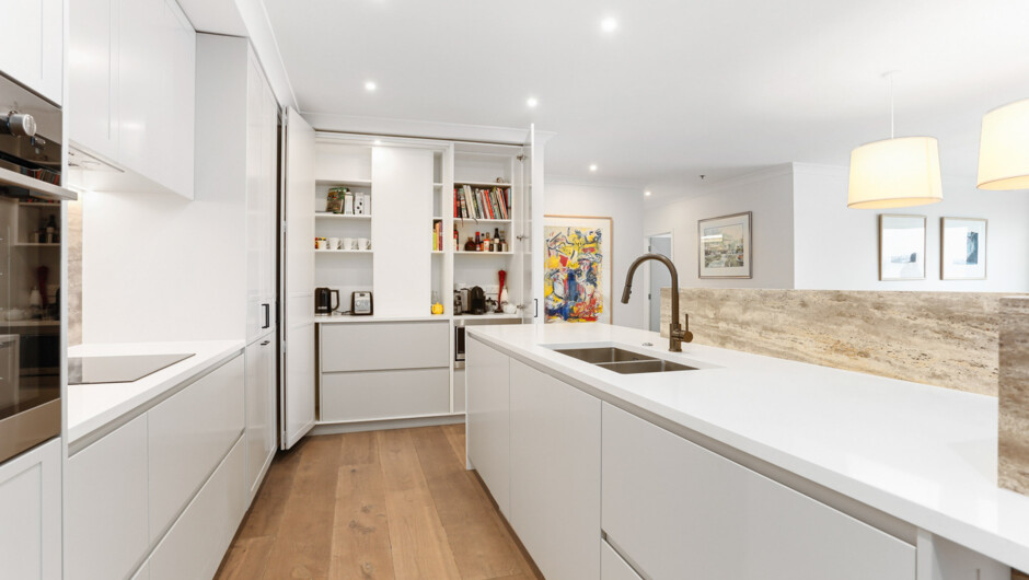 Princes Wharf Apartments by Urban Rest - Kitchen