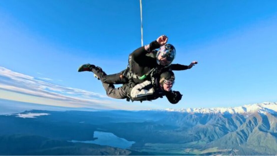 Soaring above the stunning Franz Josef Glacier.