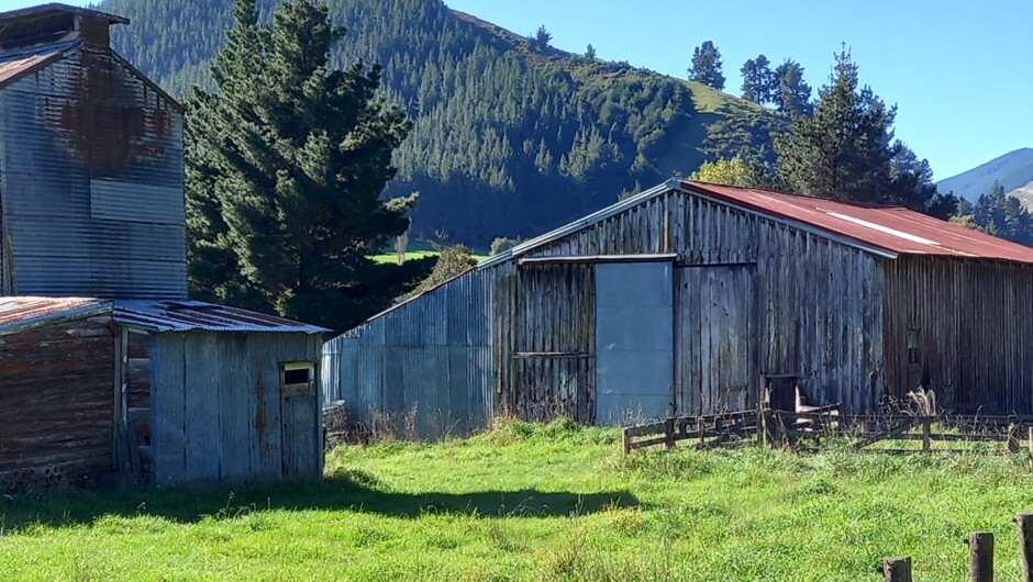 Old hop kiln along the Motueka River Valley