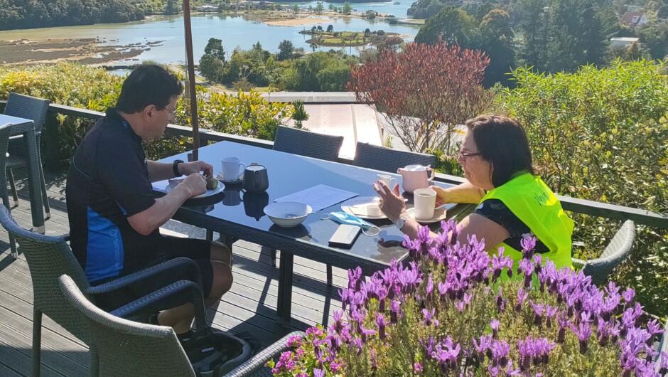 Cyclist's breakfast of champions at Kaiteriteri