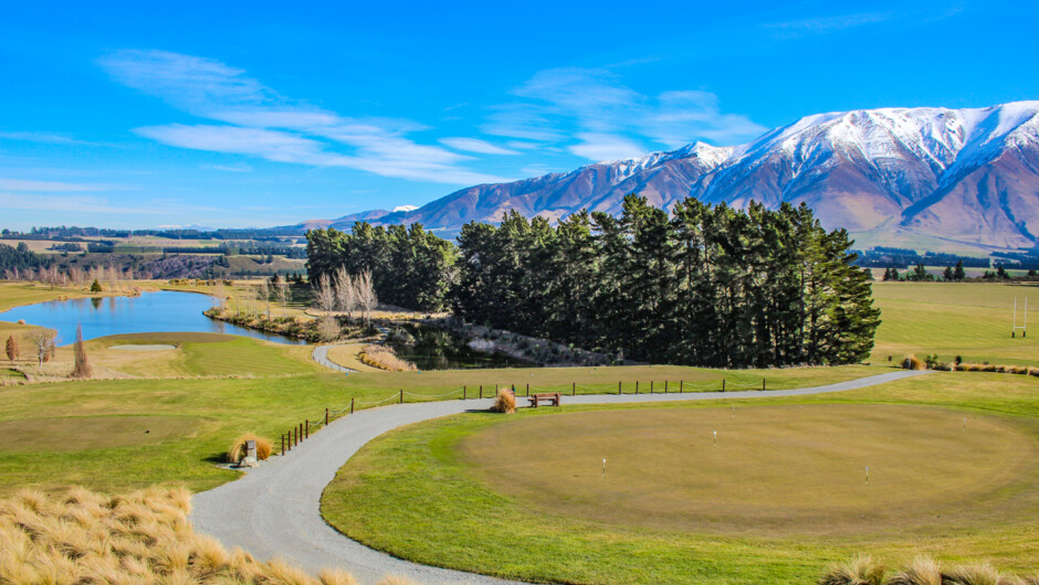 PONANT – New Zealand Expedition with Premium Golf Experience