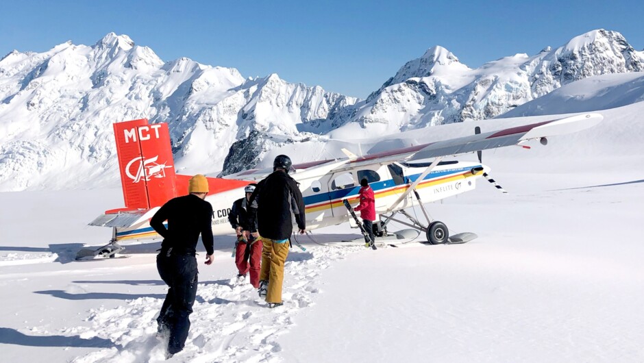 Discover the breathtaking beauty of Aoraki/Mt Cook and the Southern Alps on the Grand Circle.