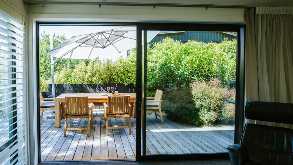 Outdoor entertaining area.