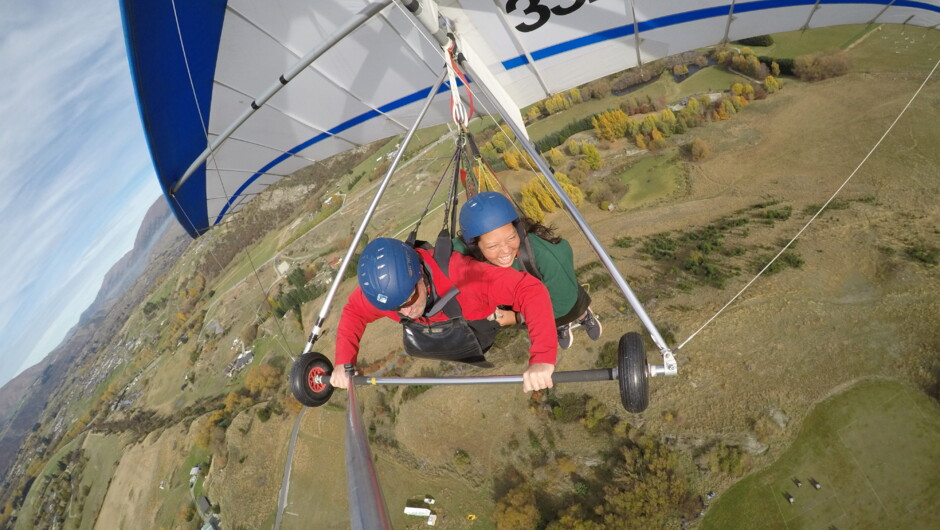 Hang gliding in Queenstown