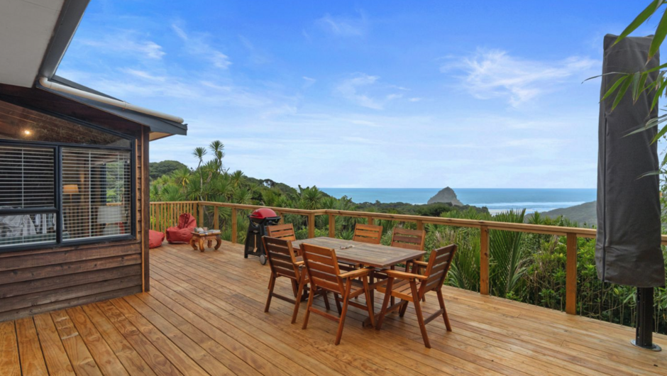 Perfectly Piha - Piha Holiday Home