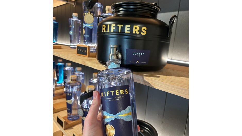 Gin tasting at Rifters