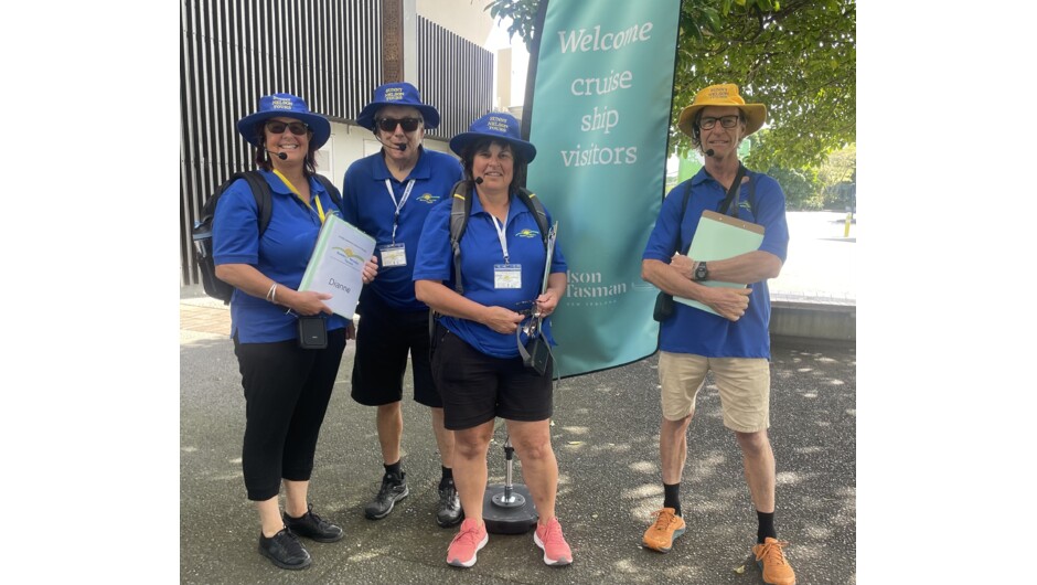 Guides ready for cruise ship passengers