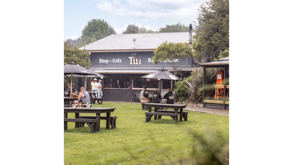 Our garden bar - the perfect place to enjoy a meal.