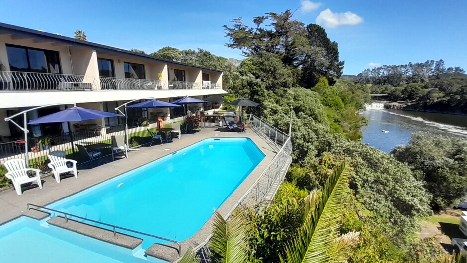 Guest apartments with pool overlooking waterfalls.