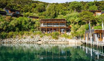 A stunning retreat right on the edge of the water