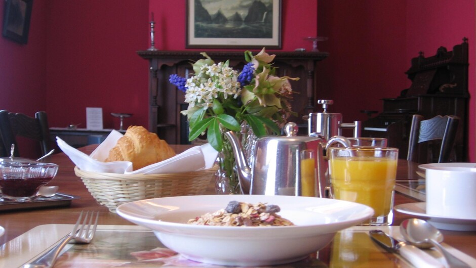 Delicious breakfasts are included in the tariff and served at a time to suit our guests.