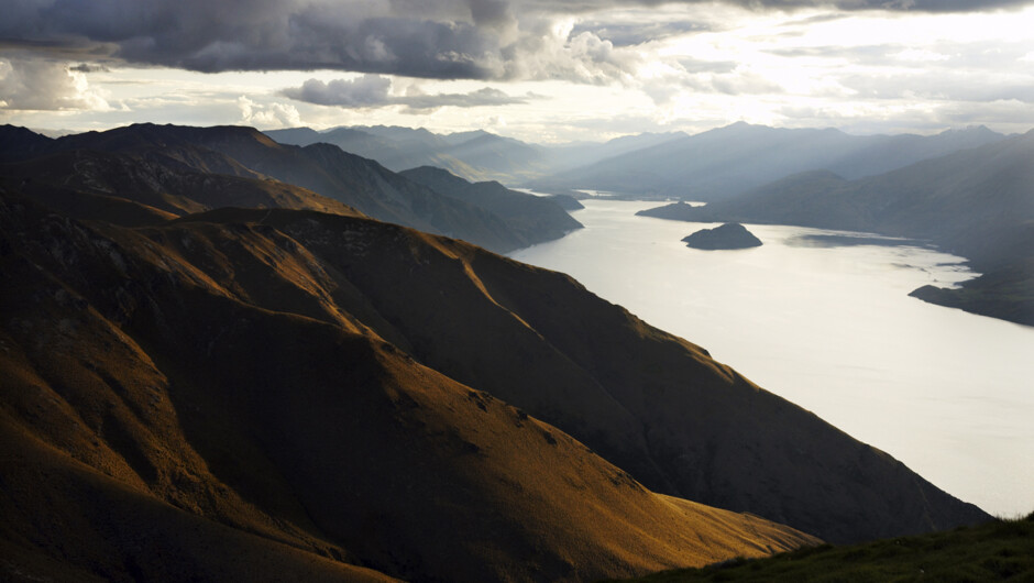 Sunset on Lake Wanaka on a Central Otago & Wanaka Photo Safari