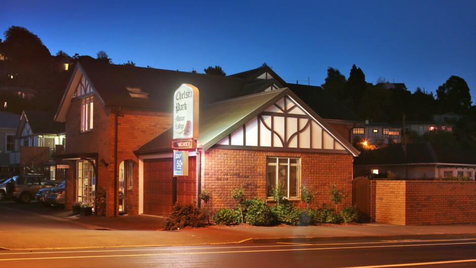 Street view of Chelsea Park Motor Lodge