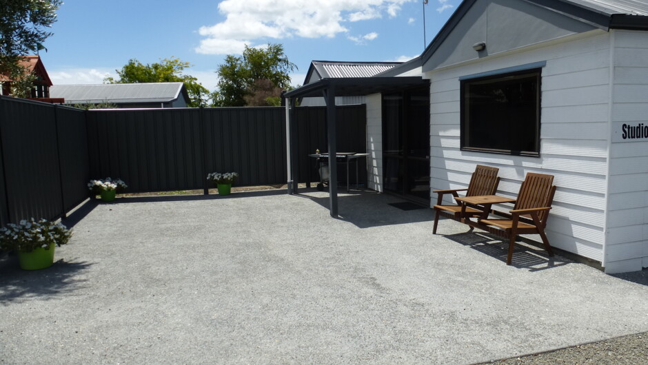 Studio Unit courtyard