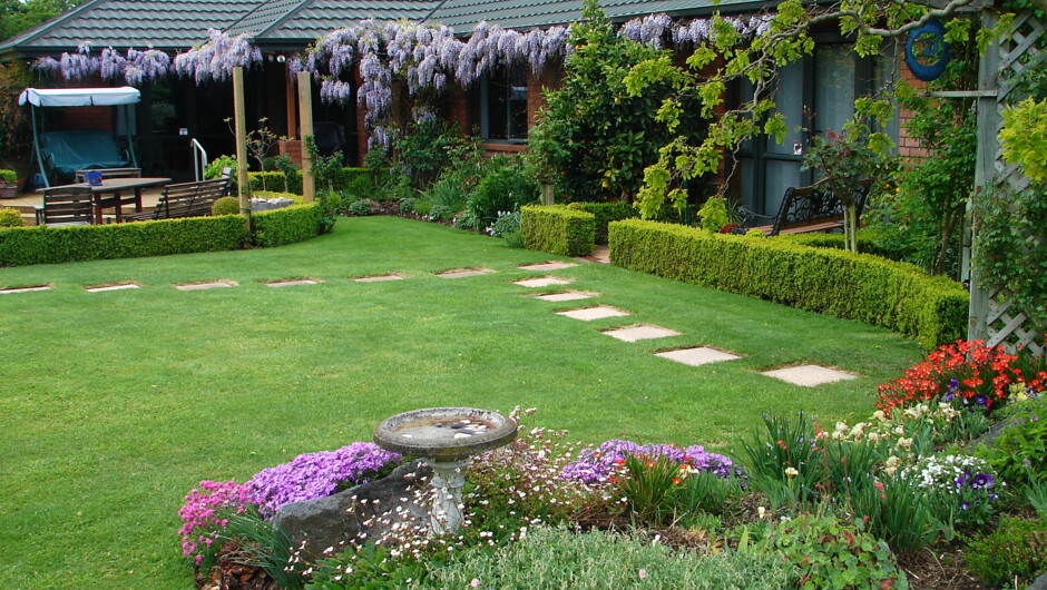 A beautiful entrance to Bellbird Room.