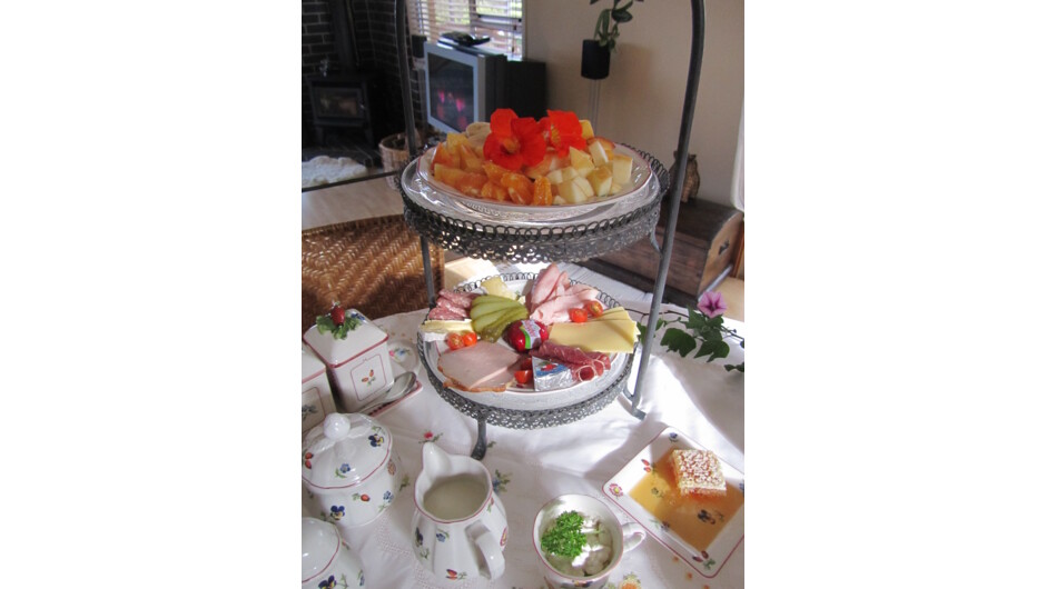 Breakfast at Fernglen B&B. Choose from Healthy, Hearty or Traditional cooked