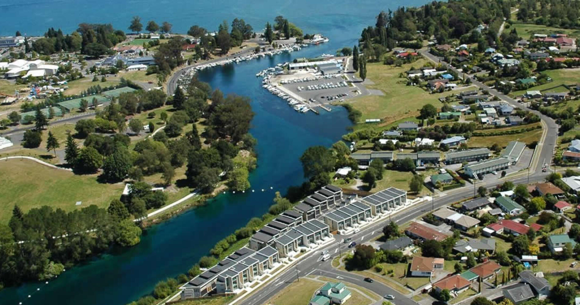 riverside apartment 2 taupo new zealand