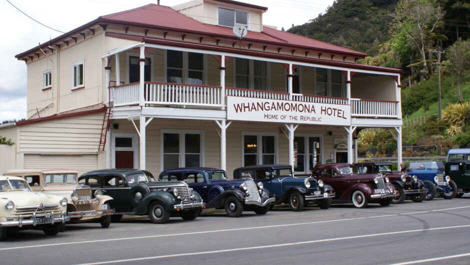 Whangamomona Hotel