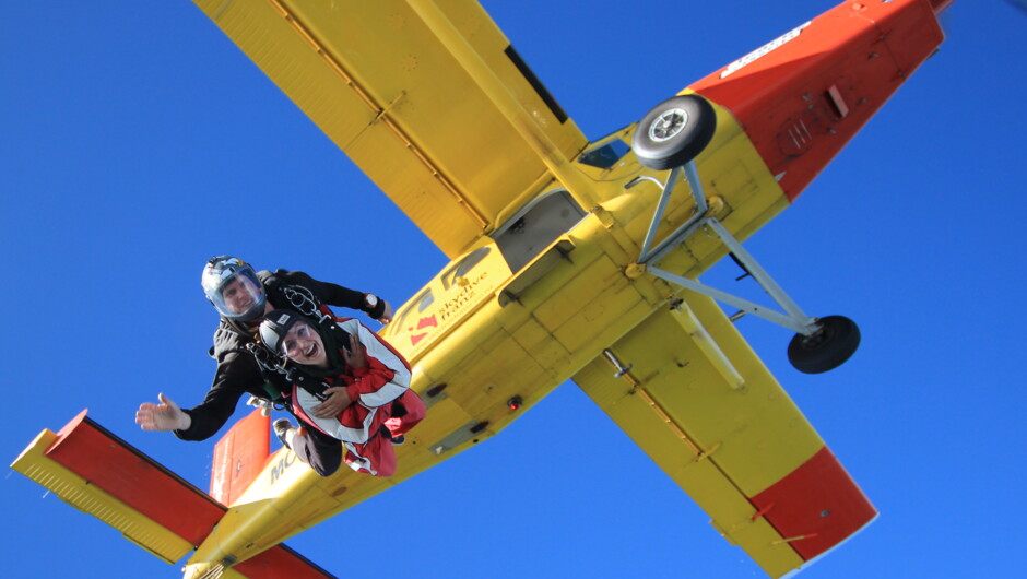 New Zealand's highest tandem skydive 20,000ft at Skydive Franz