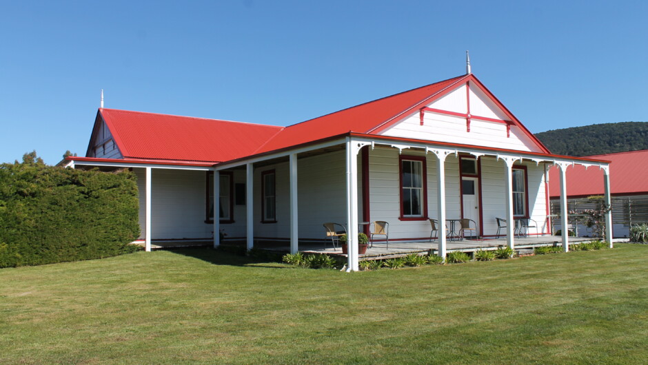 Historic accommodation with views of Lake Manapouri